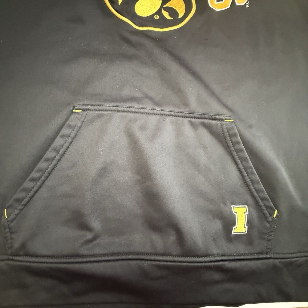 Iowa Hawkeyes Hoodie XXL Adult Black With Gold Hood Pullover EUC Captivating - Picture 9 of 12